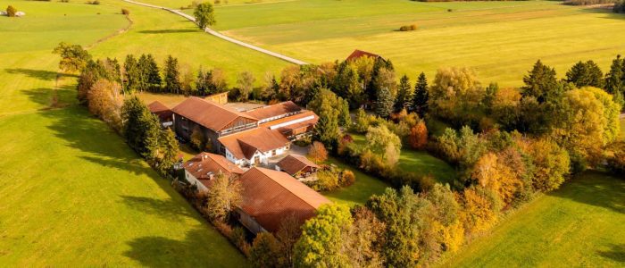 1-LuftbildLocation_Herbst_2023_DJI_0422_simonledermann.de_Ansicht-scaled